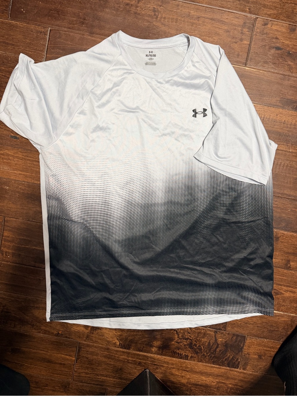 Under Armour Men’s White to Black Ombre Performance Short Sleeve Tee